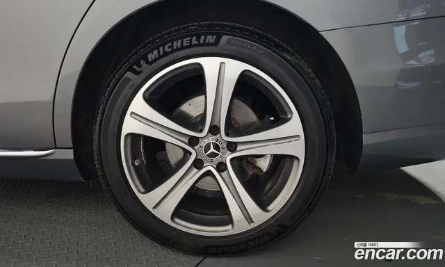 Mercedes-Benz E-Class 2018 2.0 гидро, миниатюра 6