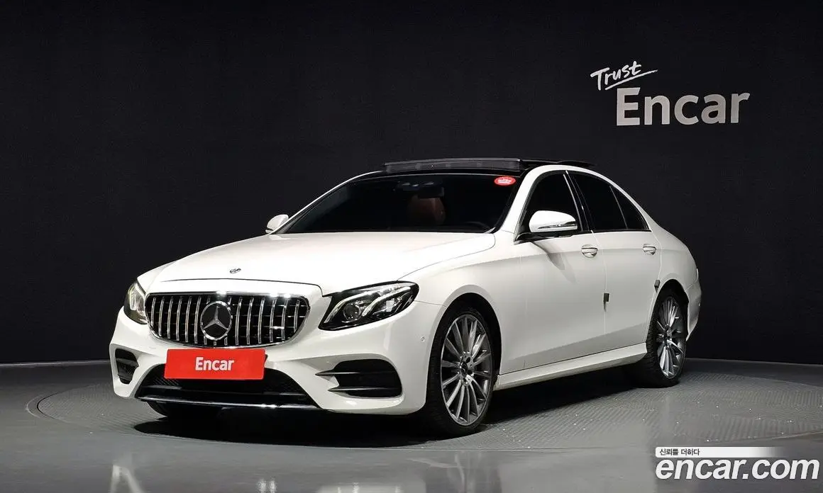 Mercedes-Benz E-Class 2019 2.0 гидро, фото 1 Mercedes-Benz E-Class 2019 2.0 гидро, фото 1