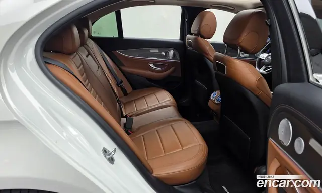 Mercedes-Benz E-Class 2019 2.0 гидро, миниатюра 12