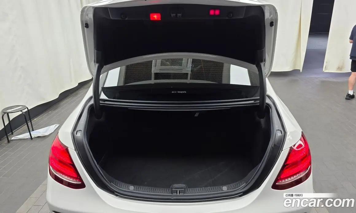 Mercedes-Benz E-Class 2019 2.0 гидро, фото 20 Mercedes-Benz E-Class 2019 2.0 гидро, фото 20