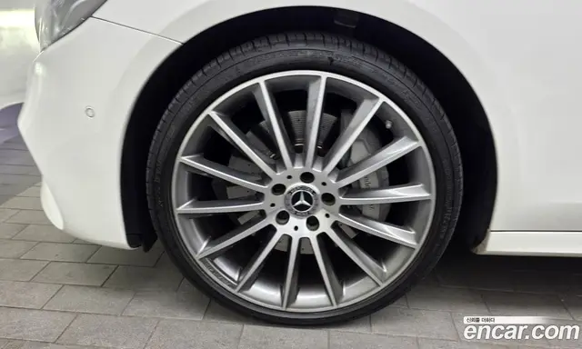 Mercedes-Benz E-Class 2019 2.0 гидро, миниатюра 5 Mercedes-Benz E-Class 2019 2.0 гидро, миниатюра 5