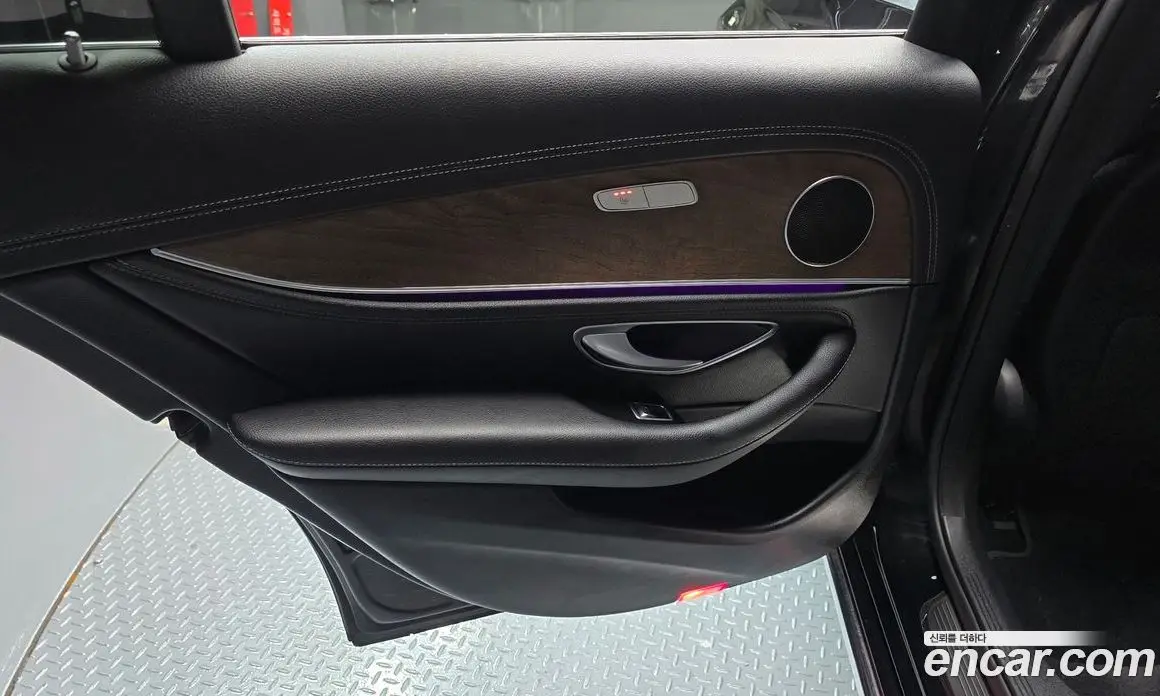 Mercedes-Benz E-Class 2019 1.9 гидро, фото 15 Mercedes-Benz E-Class 2019 1.9 гидро, фото 15
