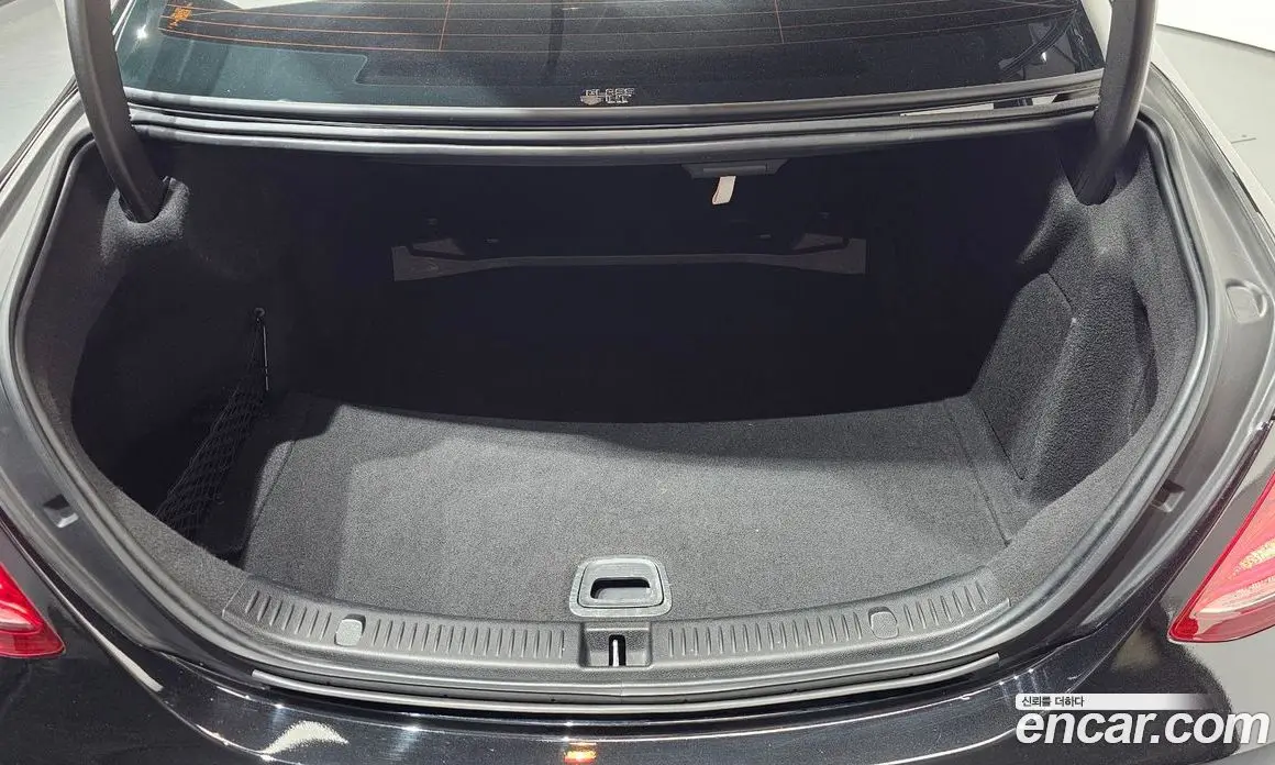 Mercedes-Benz E-Class 2019 2.0 гидро, фото 25 Mercedes-Benz E-Class 2019 2.0 гидро, фото 25