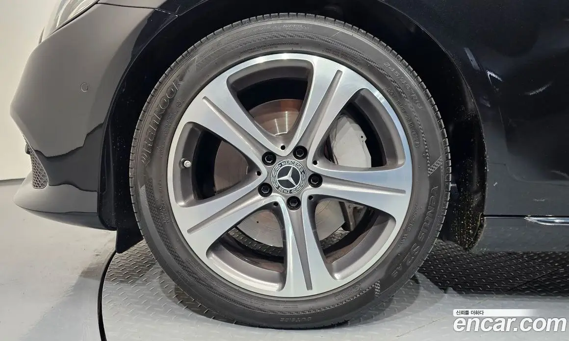 Mercedes-Benz E-Class 2019 2.0 гидро, фото 4 Mercedes-Benz E-Class 2019 2.0 гидро, фото 4