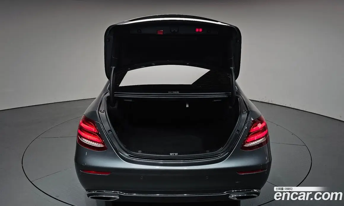 Mercedes-Benz E-Class 2020 2.0 гидро, фото 34