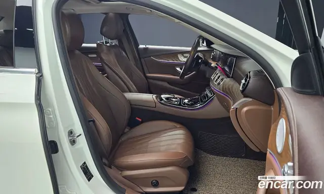 Mercedes-Benz E-Class 2020 2.0 гидро, миниатюра 12
