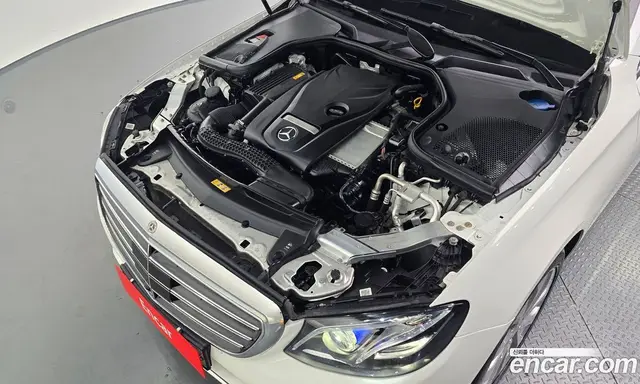 Mercedes-Benz E-Class 2020 2.0 гидро, миниатюра 5 Mercedes-Benz E-Class 2020 2.0 гидро, миниатюра 5