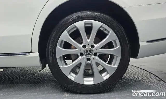Mercedes-Benz E-Class 2020 2.0 гидро, миниатюра 6 Mercedes-Benz E-Class 2020 2.0 гидро, миниатюра 6