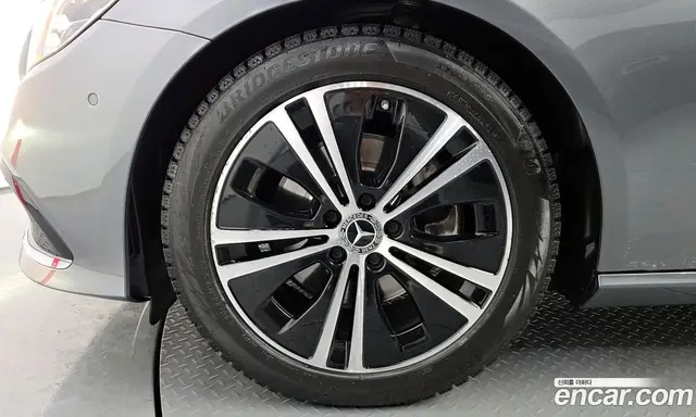 Mercedes-Benz E-Class 2021 2.0 автомат (гидро), миниатюра 5
