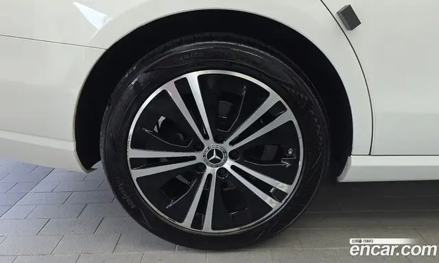 Mercedes-Benz E-Class 2021 2.0 гидро, миниатюра 5 Mercedes-Benz E-Class 2021 2.0 гидро, миниатюра 5