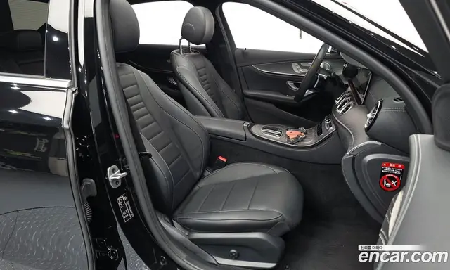 Mercedes-Benz E-Class 2022 2.0 гидро, миниатюра 11