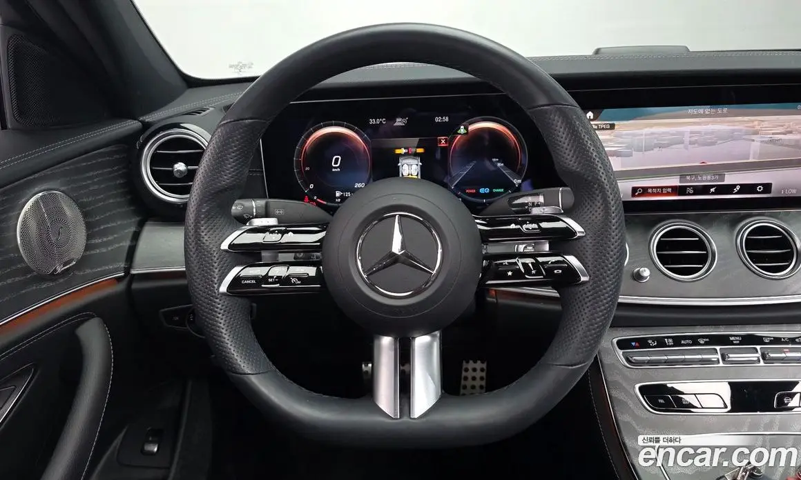 Mercedes-Benz E-Class 2022 2.0 гидро, фото 13