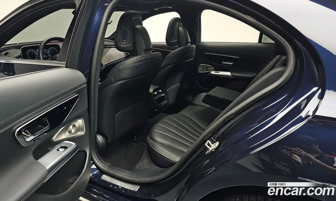 Mercedes-Benz E-Class 2024 2.0 гидро, фото 11
