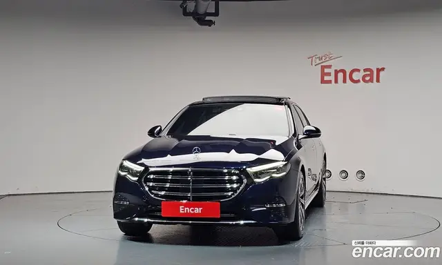 Mercedes-Benz E-Class 2024 2.0 гидро, миниатюра 3