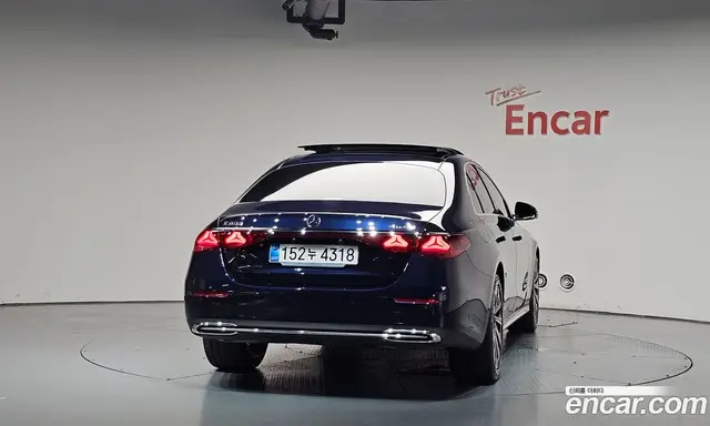 Mercedes-Benz E-Class 2024 2.0 гидро, миниатюра 4