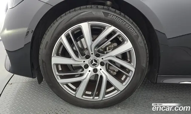 Mercedes-Benz E-Class 2025 2.0 гидро, миниатюра 5 Mercedes-Benz E-Class 2025 2.0 гидро, миниатюра 5