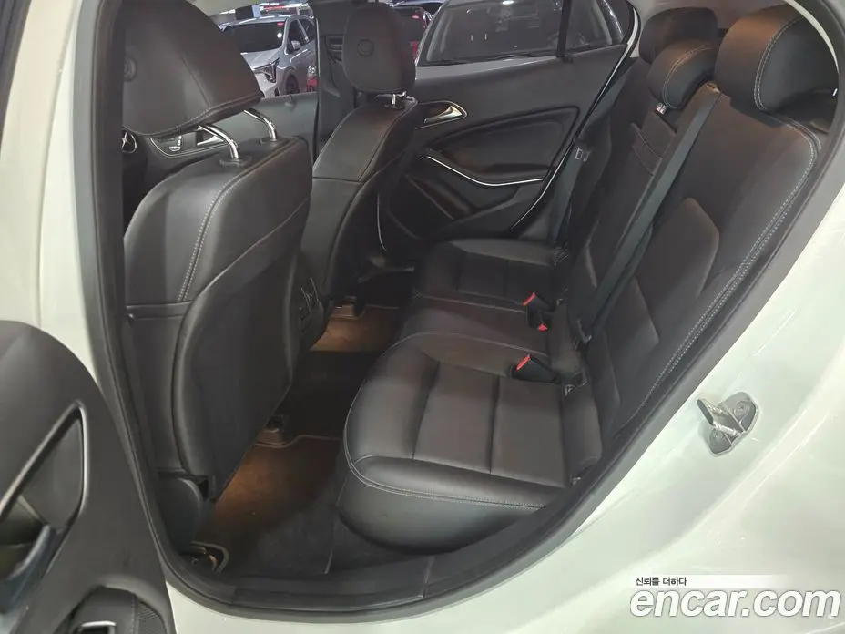 Mercedes-Benz GLA-Class 2018 2.0 гидро, фото 11 Mercedes-Benz GLA-Class 2018 2.0 гидро, фото 11