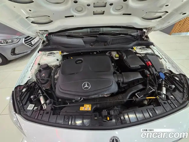 Mercedes-Benz GLA-Class 2018 2.0 гидро, миниатюра 6 Mercedes-Benz GLA-Class 2018 2.0 гидро, миниатюра 6