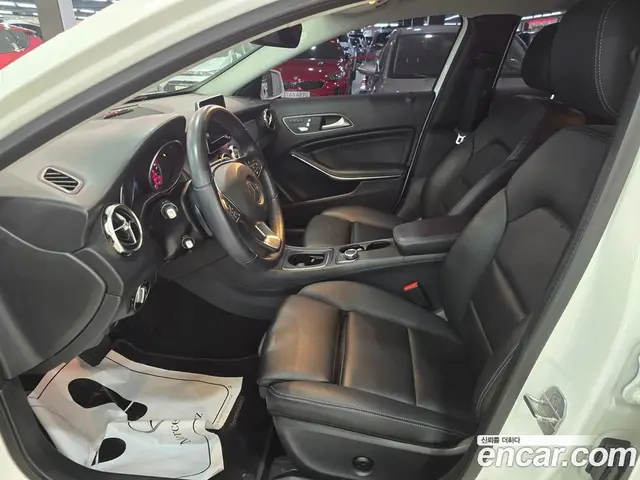 Mercedes-Benz GLA-Class 2018 2.0 гидро, миниатюра 10 Mercedes-Benz GLA-Class 2018 2.0 гидро, миниатюра 10