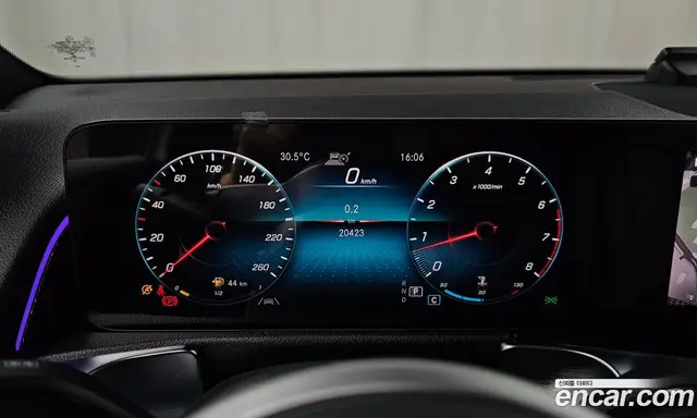 Mercedes-Benz GLB-Class 2021 2.0 гидро, миниатюра 11