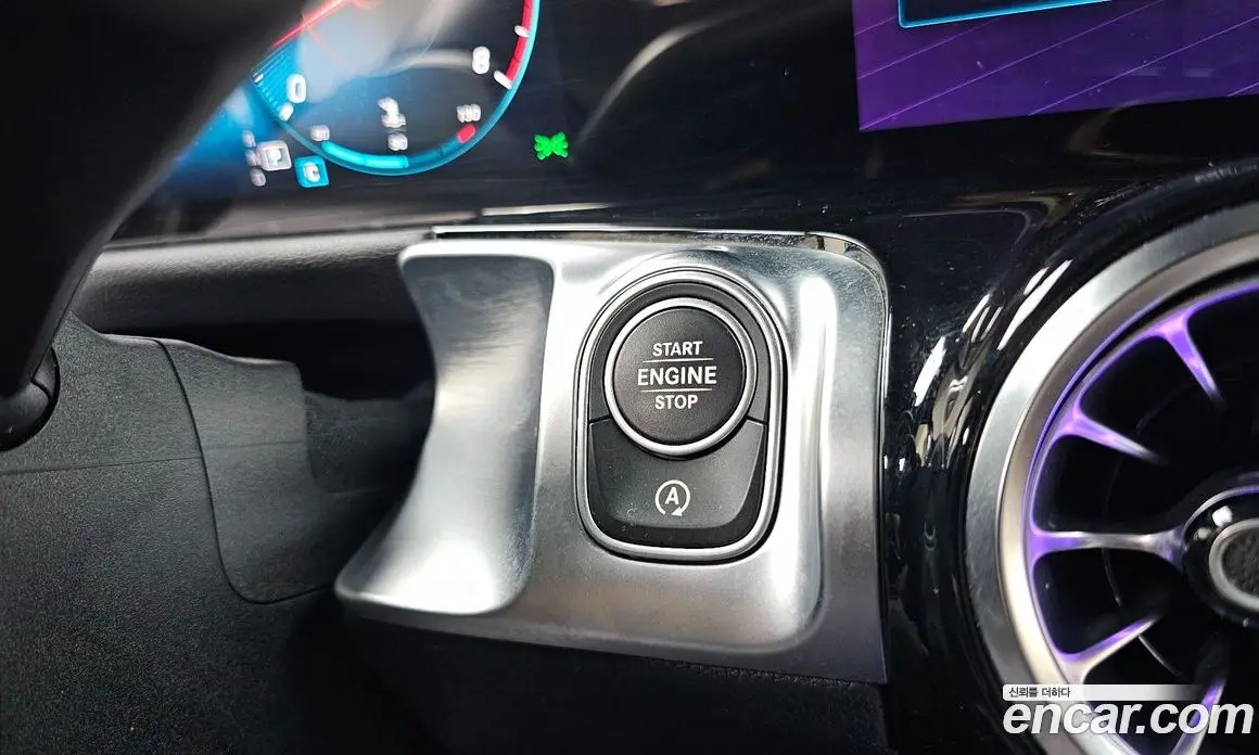 Mercedes-Benz GLB-Class 2021 2.0 гидро, фото 27