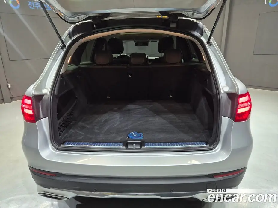 Mercedes-Benz GLC-Class 2017 2.1 гидро, фото 6 Mercedes-Benz GLC-Class 2017 2.1 гидро, фото 6