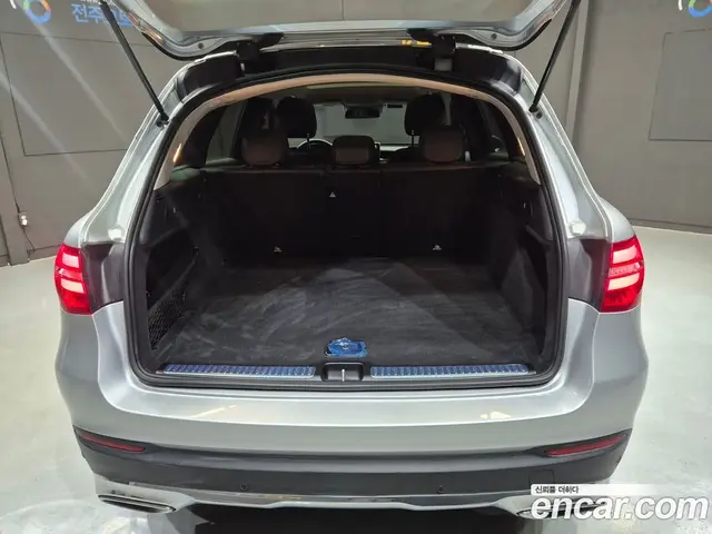 Mercedes-Benz GLC-Class 2017 2.1 гидро, миниатюра 6 Mercedes-Benz GLC-Class 2017 2.1 гидро, миниатюра 6