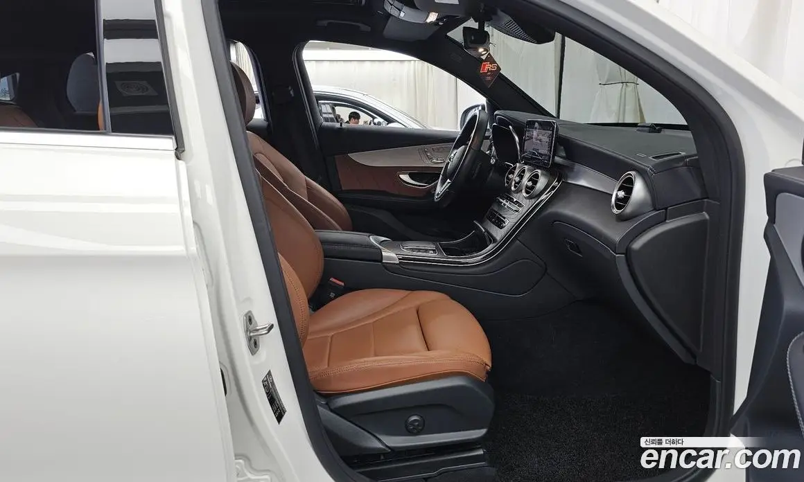 Mercedes-Benz GLC-Class 2023 1.9 гидро, фото 11