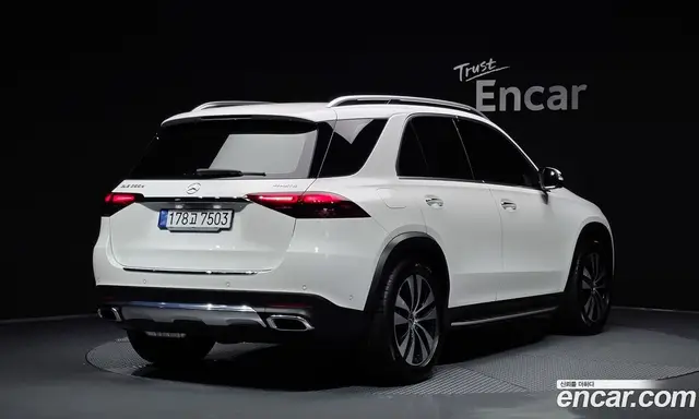 Mercedes-Benz GLE-Class 2025 2.0 гидро, миниатюра 2