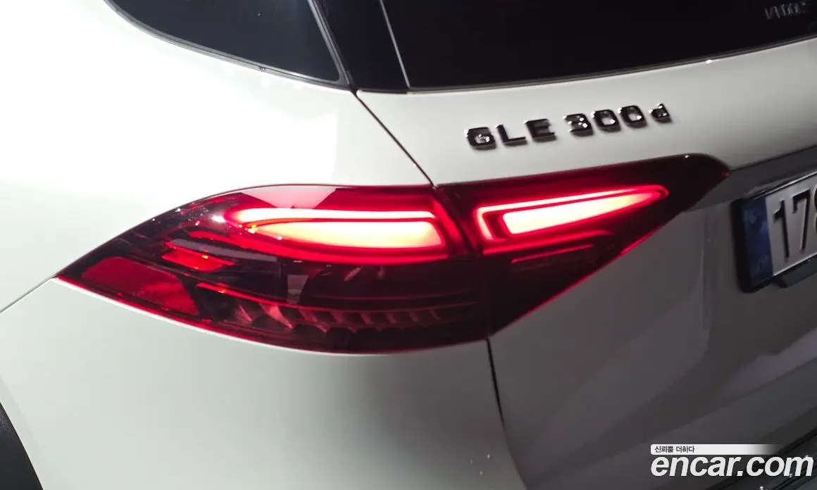 Mercedes-Benz GLE-Class 2025 2.0 гидро, фото 9