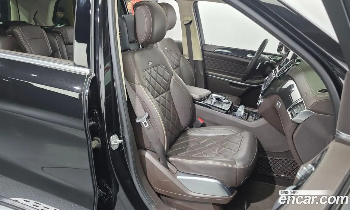 Mercedes-Benz GLS-Class 2017 4.7 гидро, фото 16 Mercedes-Benz GLS-Class 2017 4.7 гидро, фото 16