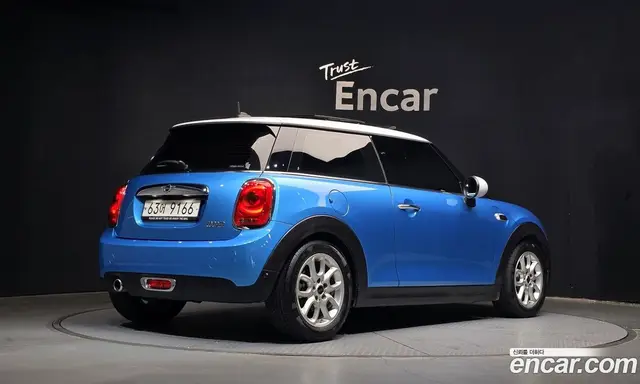 Mini Cooper 2015 1.5 автомат (гидро), миниатюра 2