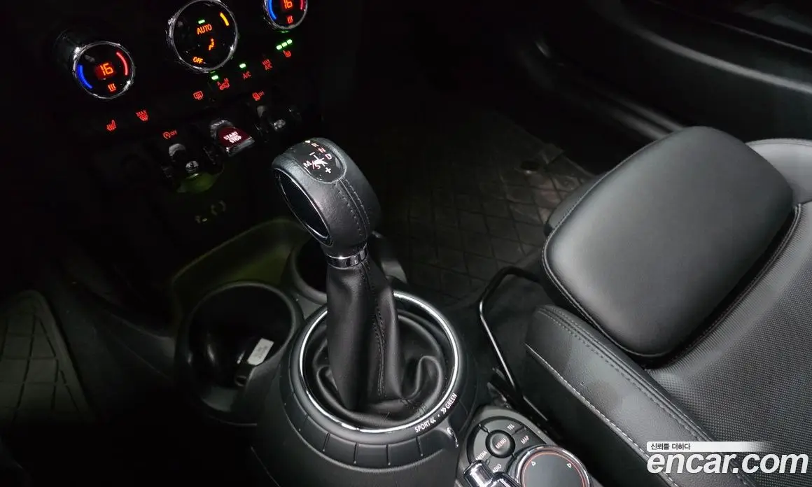 Mini Cooper 2015 1.5 автомат (гидро), фото 9