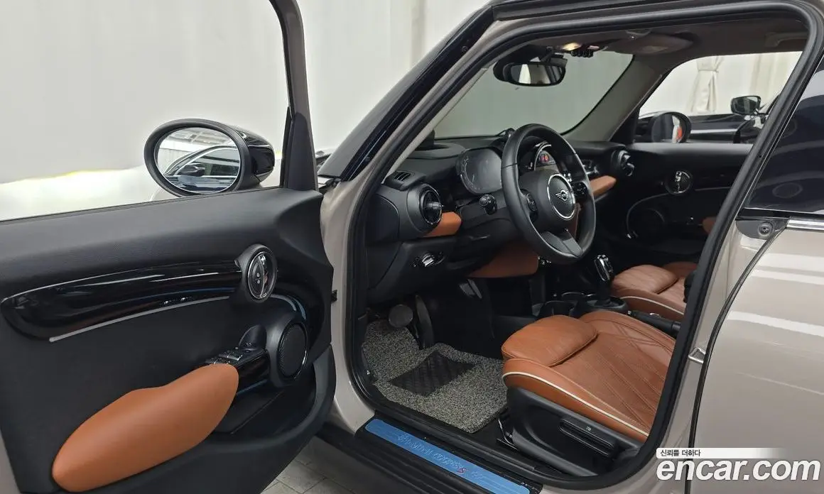 Mini Cooper 2022 2.0 автомат (гидро), фото 13