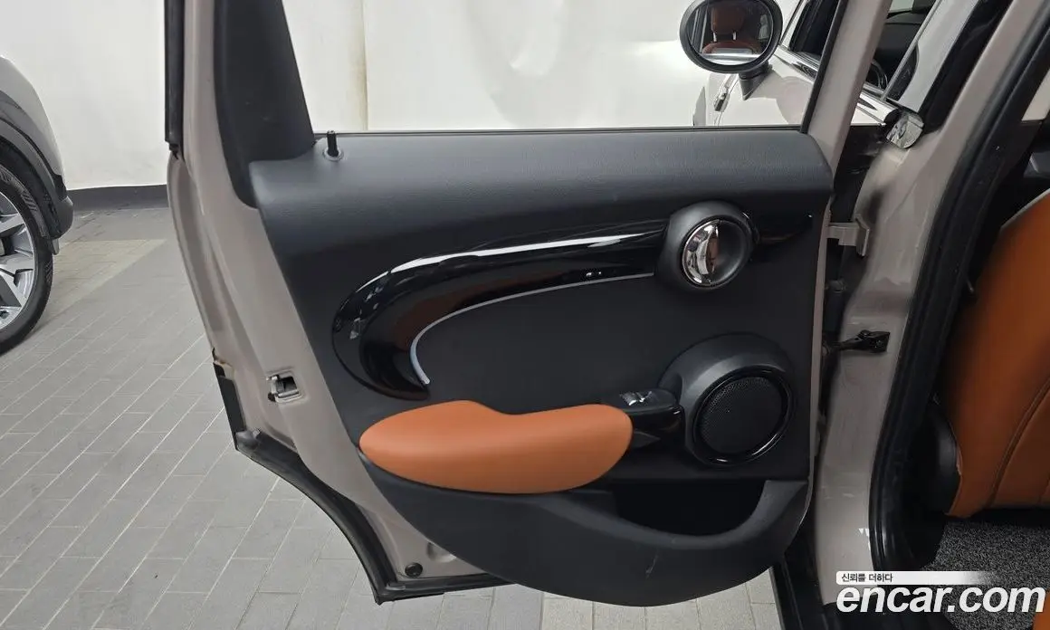 Mini Cooper 2022 2.0 автомат (гидро), фото 15