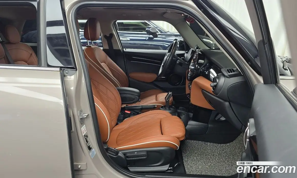 Mini Cooper 2022 2.0 автомат (гидро), фото 16