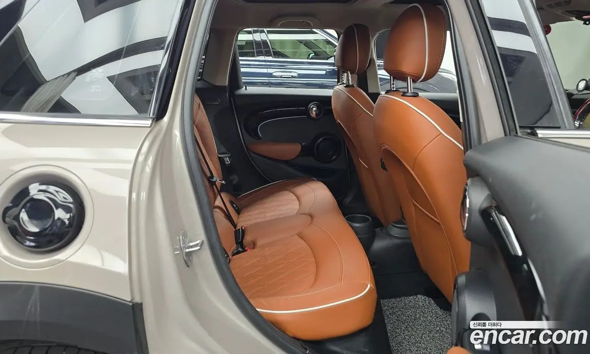 Mini Cooper 2022 2.0 автомат (гидро), фото 17