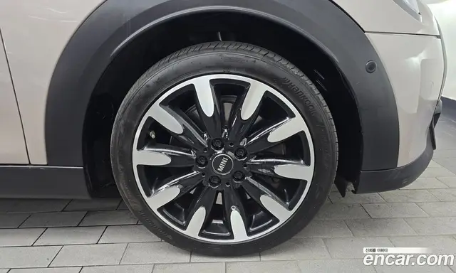 Mini Cooper 2022 2.0 автомат (гидро), миниатюра 7