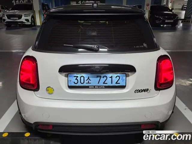 Mini Cooper 2023 автомат (гидро), миниатюра 2