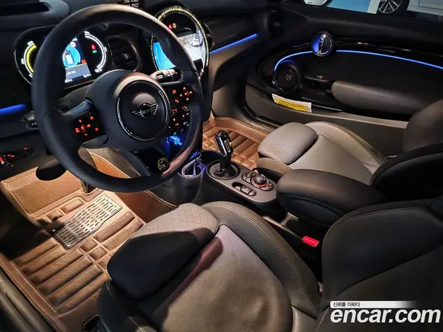 Mini Cooper 2023 автомат (гидро), миниатюра 10