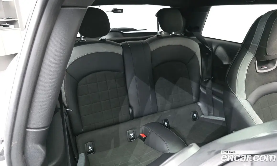 Mini Cooper 2024 2.0 автомат (гидро), фото 11
