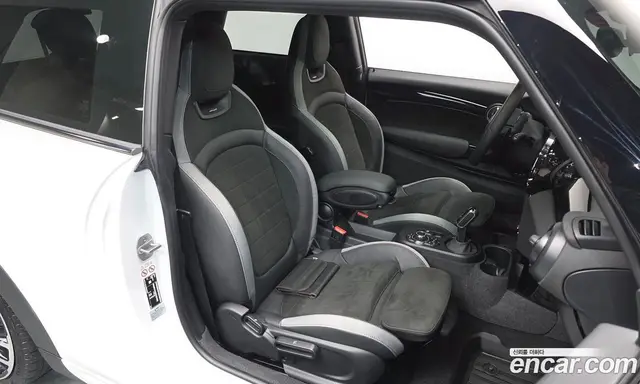 Mini Cooper 2024 2.0 автомат (гидро), миниатюра 10