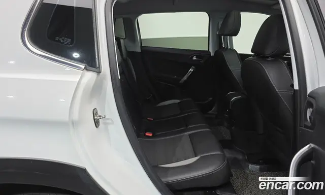 Peugeot 2008 2017 1.6 автомат (гидро), миниатюра 11
