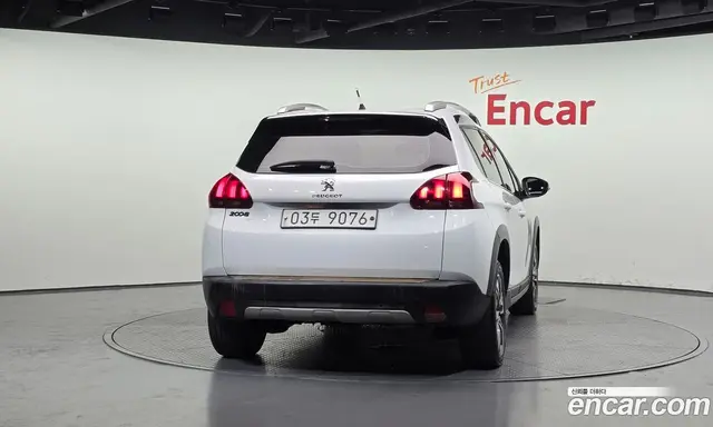 Peugeot 2008 2017 1.6 автомат (гидро), миниатюра 4