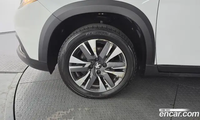 Peugeot 2008 2017 1.6 автомат (гидро), миниатюра 5