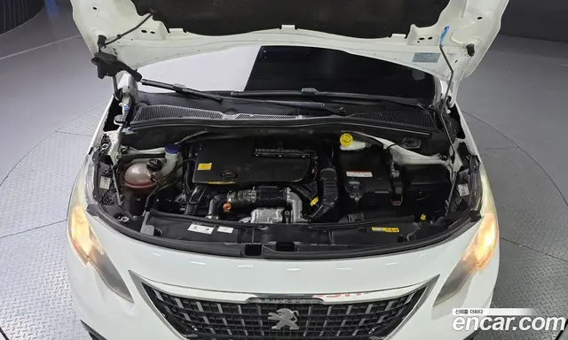 Peugeot 2008 2017 1.6 автомат (гидро), миниатюра 6