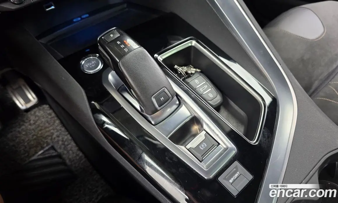 Peugeot 5008 2018 2.0 автомат (гидро), фото 12