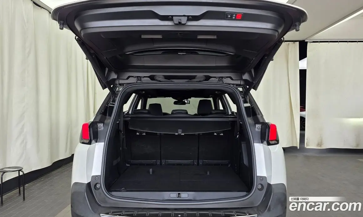 Peugeot 5008 2018 2.0 автомат (гидро), фото 26