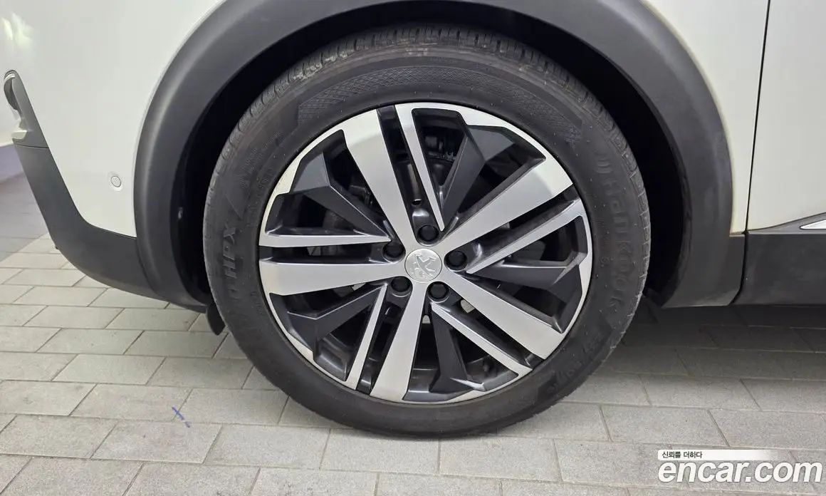 Peugeot 5008 2018 2.0 автомат (гидро), фото 5