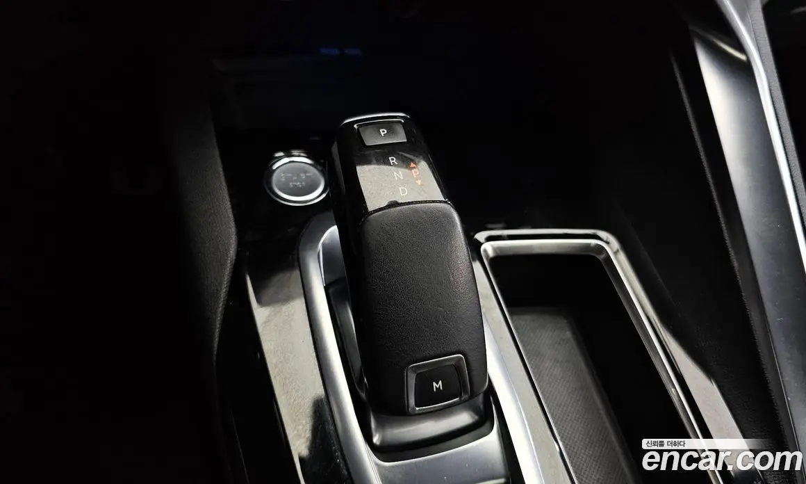 Peugeot 5008 2018 2.0 автомат (гидро), фото 9